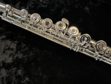 Photo Haynes Q1 Flute OEC#B, Serial #8494 - Lightly Played Store Stock!